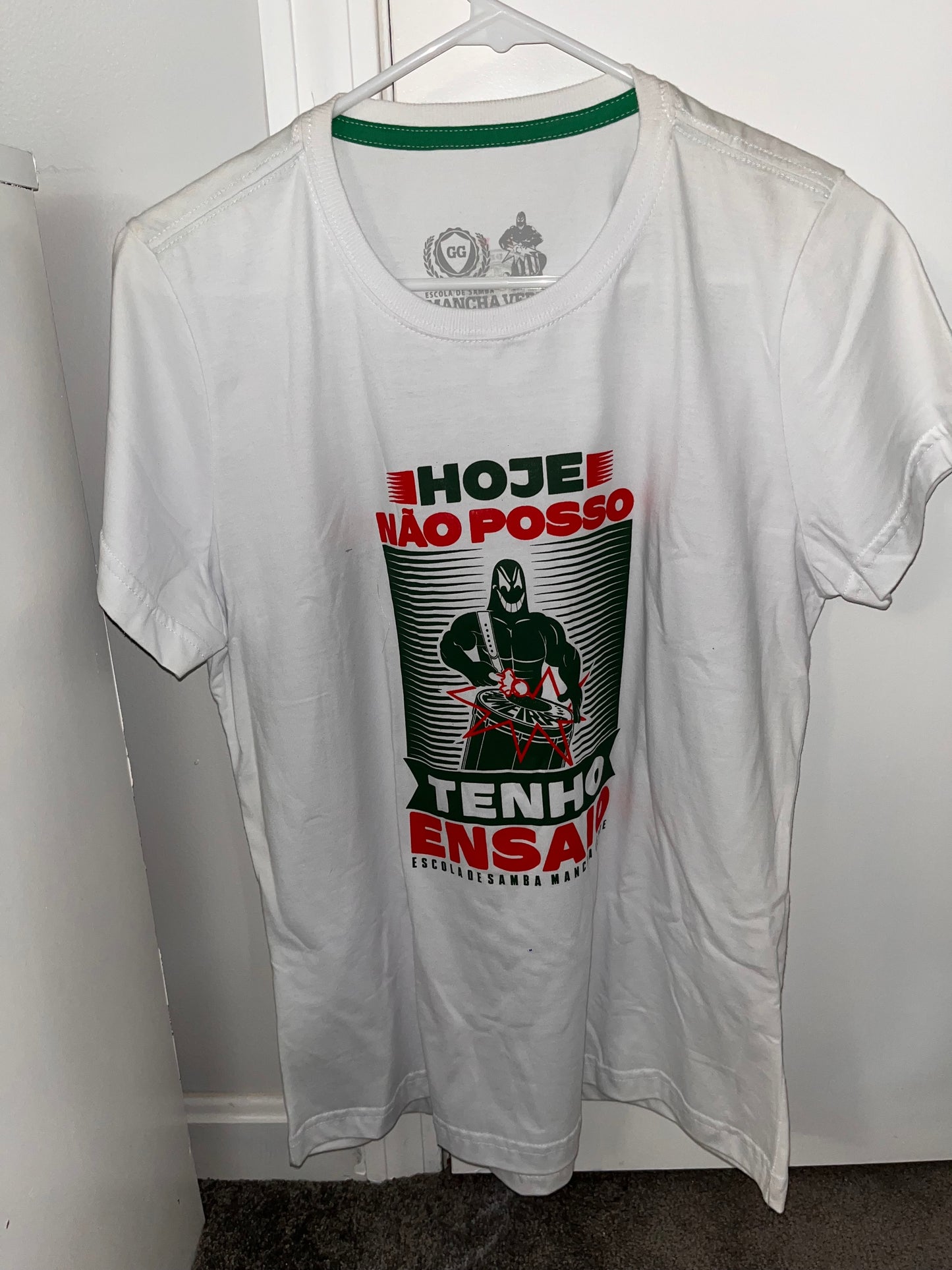 Pronta Entegra: Camisa Escola de Samba MV Ensaio